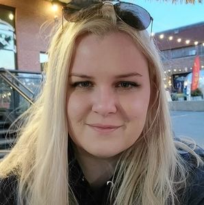 Meet your Posher, Amanda